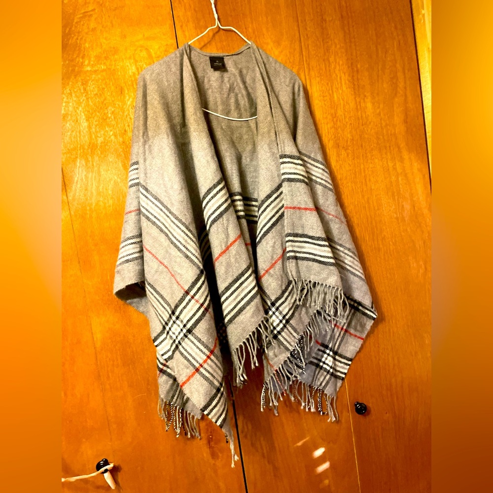 V.Fraas Shaw. Size-small